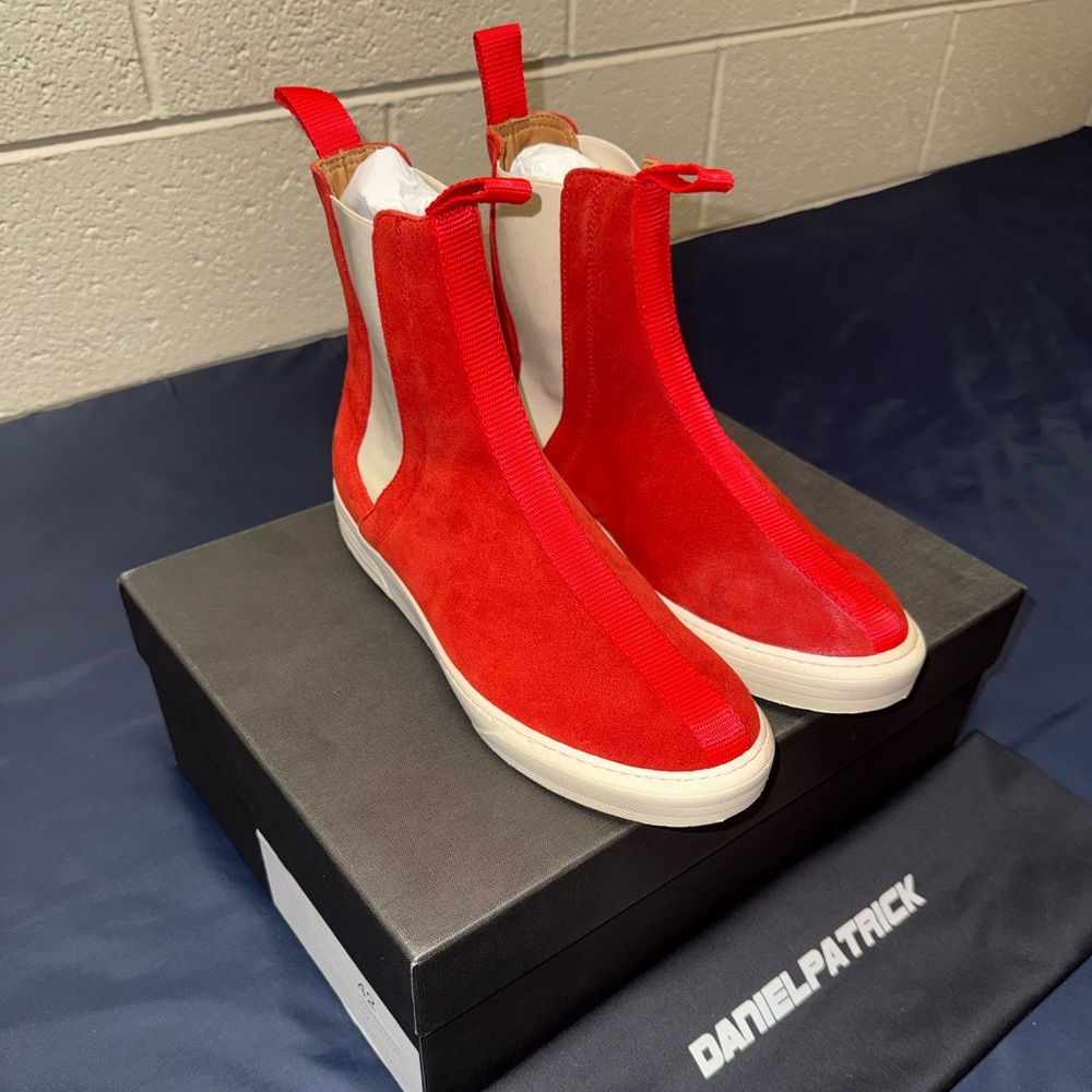 Daniel Patrick Chelsea Roamer Red Suede Sneakers Men’s 42 (US 9) NWT